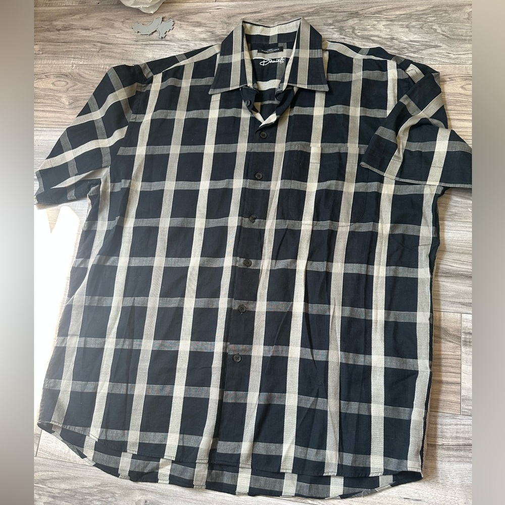Daniels Men's Black and Tan Checkered Woven Button Down Shirt Lightweight XL
